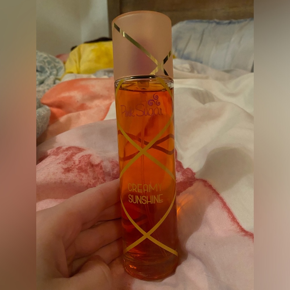 Pink sugar creamy sunshine perfume